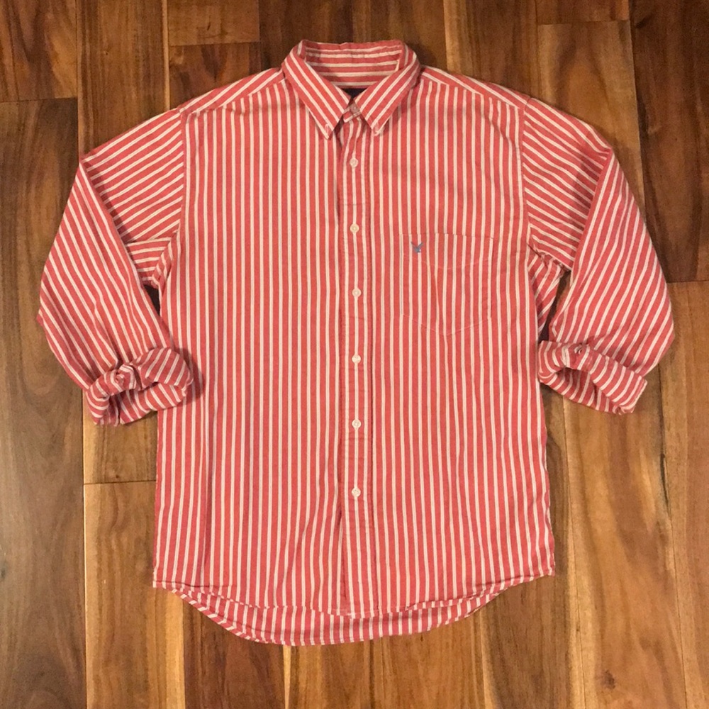 American Eagle casual button up shirt.